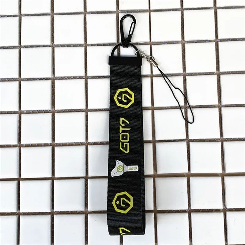 Imixlot 1PC Simple Fashion Kpop GOT7 TWICE EXO WANNA-ONE SEVENTEEN Keyring Mobile Phone Strap Pendant Keychain
Imixlot 1PC Simple Fashion Kpop GOT7 TWICE EXO WANNA-ONE SEVENTEEN Keyring Mobile Phone Strap Pendant Keychain
