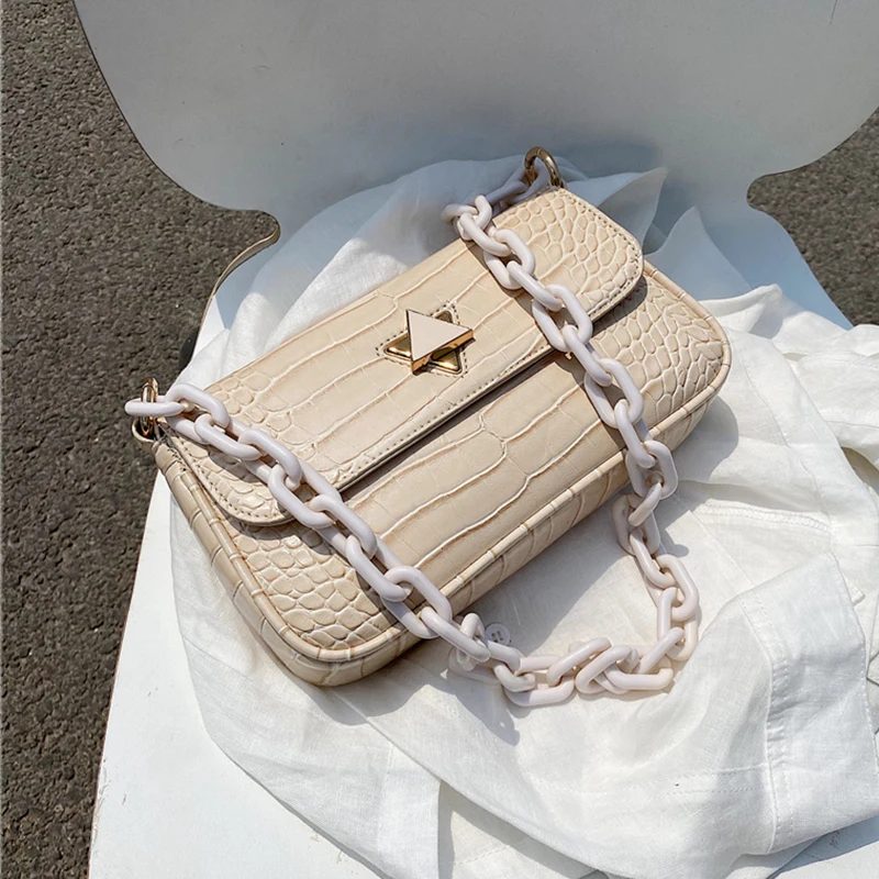 Burminsa Crocodile Pattern Chain Shoulder Bags For Women Triangle Lock Design Female Flap High Quality Ladies Hand Bags 2020
Burminsa Crocodile Pattern Chain Shoulder Bags For Women Triangle Lock Design Female Flap High Quality Ladies Hand Bags 2020