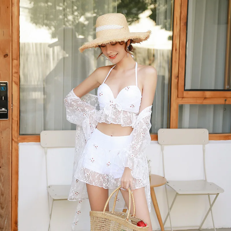 Black And White with Pattern-Embroidery Lace Split Type Three-piece Set Bathing Suit Women's Slimming Belly Covering Bikini Smal
Black And White with Pattern-Embroidery Lace Split Type Three-piece Set Bathing Suit Women's Slimming Belly Covering Bikini Smal