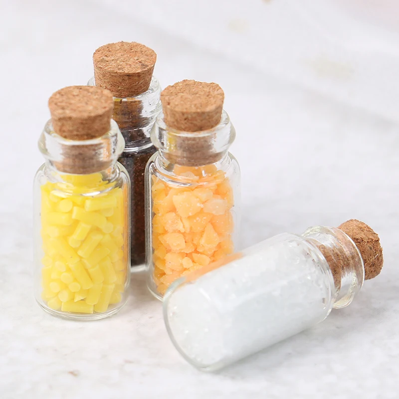 4Pcs Cute Mini Clear 1:12 dollhouse miniature Mini Seasoning food bottle Glass Bottles furniture toy
4Pcs Cute Mini Clear 1:12 dollhouse miniature Mini Seasoning food bottle Glass Bottles furniture toy