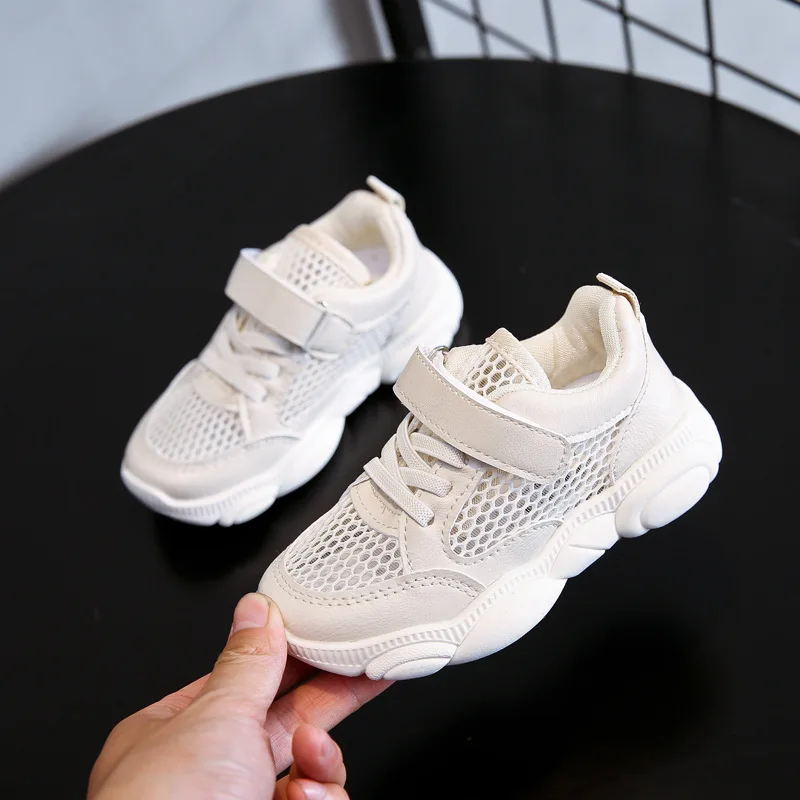 Boys and girls sneakers 2019 Spring, Summer and Autumn Black and white mesh surface breathable and wearable
Boys and girls sneakers 2019 Spring, Summer and Autumn Black and white mesh surface breathable and wearable