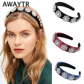 AWAYTR New Baroque Style Flower Rhinestone Headband Women Velvet Hair Loop Ladies Fashion Hair Accessories
AWAYTR New Baroque Style Flower Rhinestone Headband Women Velvet Hair Loop Ladies Fashion Hair Accessories