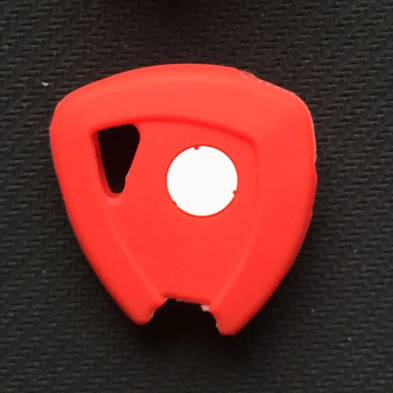 silicone Motorcycle Key cover shell case For YAMAHA magnet Anti-theft lock keys VOX BWS 4V BWS125 VOX50 GTR125 EVO JOG SMAX155
silicone Motorcycle Key cover shell case For YAMAHA magnet Anti-theft lock keys VOX BWS 4V BWS125 VOX50 GTR125 EVO JOG SMAX155