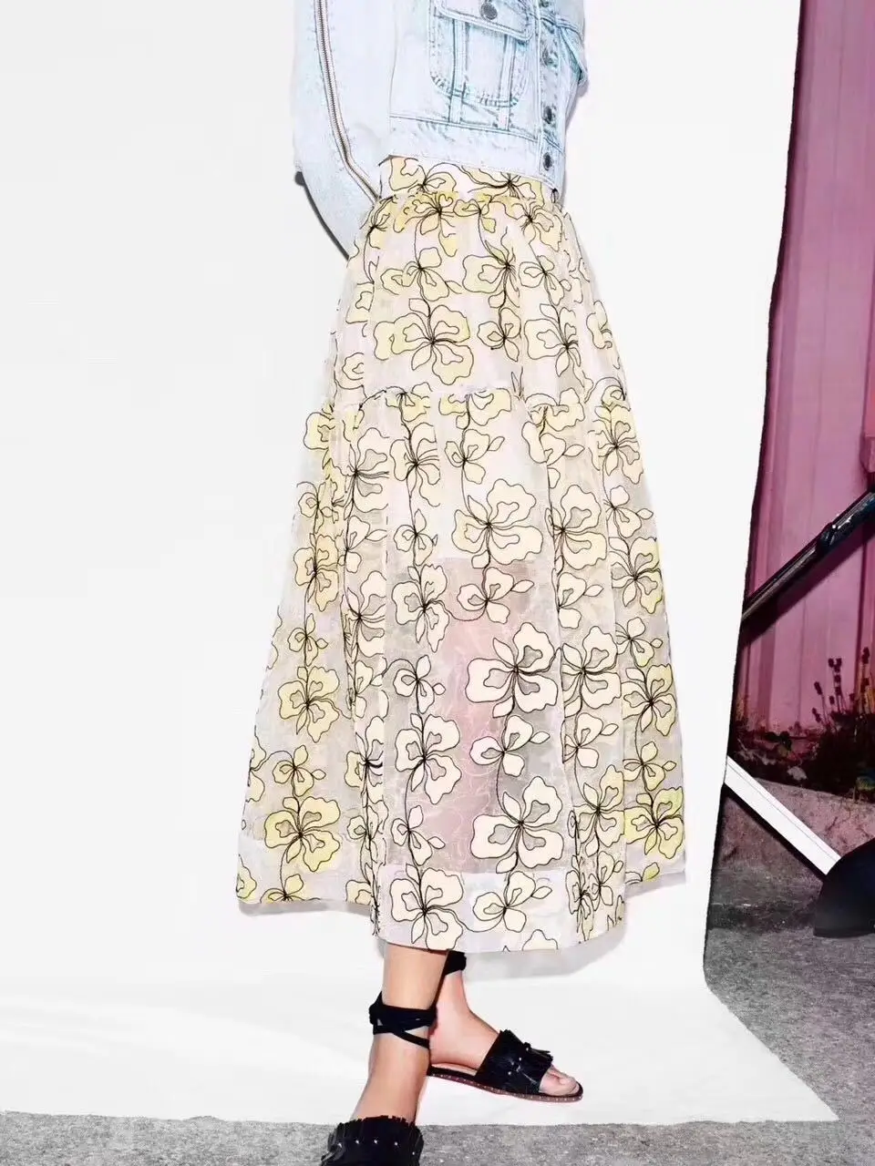 Women Skirt 2019 Spring and Summer Openwork Pattern Slim A-line Skirt Mesh Embroidered Skirt
Women Skirt 2019 Spring and Summer Openwork Pattern Slim A-line Skirt Mesh Embroidered Skirt
