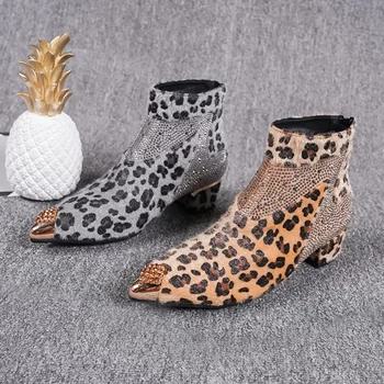OLOMLB Womens Metal Pointy Toe Leopard Pattern Rhinestones Ankle Boots Block Heel Shoes Mixed Colors New 2020 Luxury
OLOMLB Womens Metal Pointy Toe Leopard Pattern Rhinestones Ankle Boots Block Heel Shoes Mixed Colors New 2020 Luxury