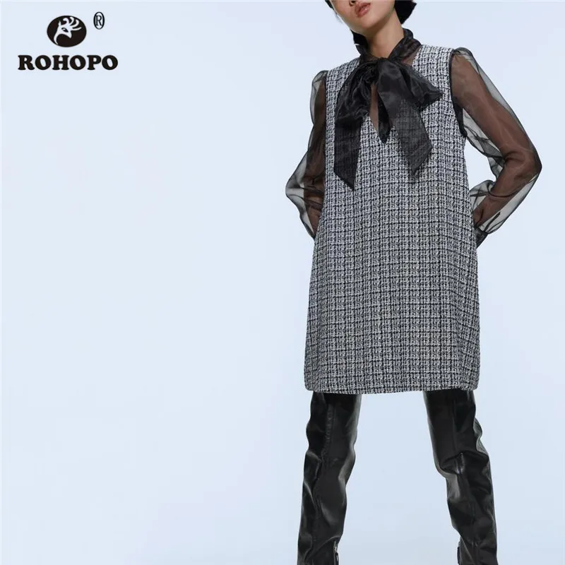 ROHOPO Patchaork Tulle Long Sleeve Tweed Body Mini Dress Bow Collar Autumn Ladies Retro Plaid Straight British Vestido #2351
ROHOPO Patchaork Tulle Long Sleeve Tweed Body Mini Dress Bow Collar Autumn Ladies Retro Plaid Straight British Vestido #2351