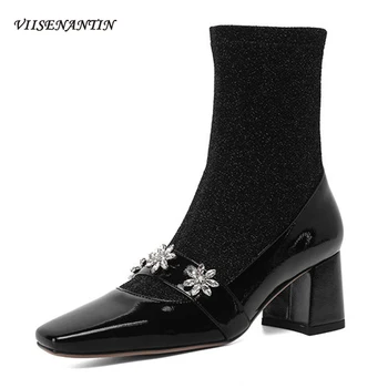 New Autumn Winter Rhinestone Flower Square Toe Thick Heel All-match Patent Leather Socks Boots Stretch Fabric Shiny Black Shoes
New Autumn Winter Rhinestone Flower Square Toe Thick Heel All-match Patent Leather Socks Boots Stretch Fabric Shiny Black Shoes