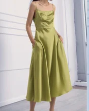 Satin Green Camisole Dress Skirt Ladies Summer Sleeveless Vacation Mid-length Dress Ladies Silky Elegant Dress Spaghetti Strap
Satin Green Camisole Dress Skirt Ladies Summer Sleeveless Vacation Mid-length Dress Ladies Silky Elegant Dress Spaghetti Strap