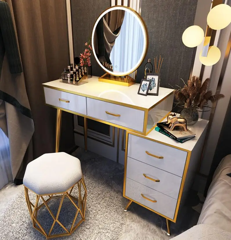 Light luxury Nordic dressing table net red ins wind dressing table large bedroom modern simple economic storage cabinet
Light luxury Nordic dressing table net red ins wind dressing table large bedroom modern simple economic storage cabinet