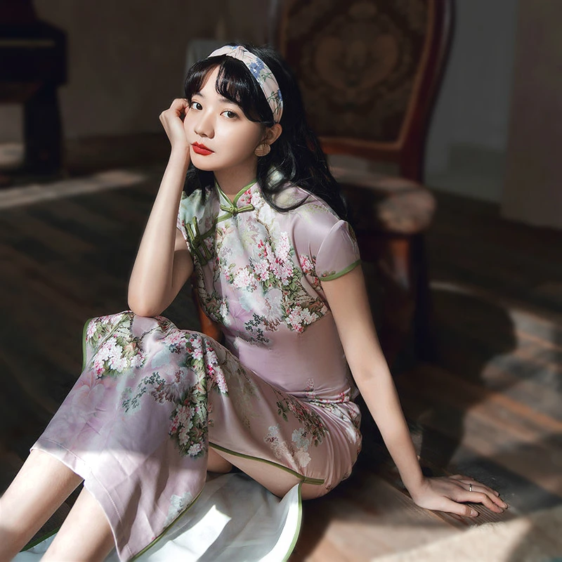 Sheng Coco Plus Size Silk Oriental Dress Long Cheongsam Evening Dress Chinese Style Sexy Chinese Traditional Clothing Qipao 4XL 
Sheng Coco Plus Size Silk Oriental Dress Long Cheongsam Evening Dress Chinese Style Sexy Chinese Traditional Clothing Qipao 4XL