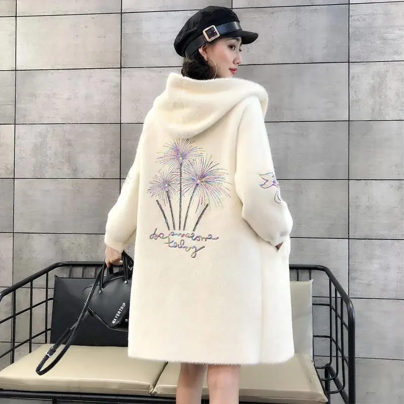 2019 New Autumn Winter Women Loose Embroidered Faux Mink Fur Knit Cardigan Sweater Female Hooded Knitted Coat Pull Femme X107
2019 New Autumn Winter Women Loose Embroidered Faux Mink Fur Knit Cardigan Sweater Female Hooded Knitted Coat Pull Femme X107
