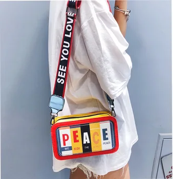 Girls Handbags Korean Elegant Women Shoulder Bag Cute Graffiti Printed Small Square Bag Messenger Bag Wide Strap Crossbody Bags
Girls Handbags Korean Elegant Women Shoulder Bag Cute Graffiti Printed Small Square Bag Messenger Bag Wide Strap Crossbody Bags