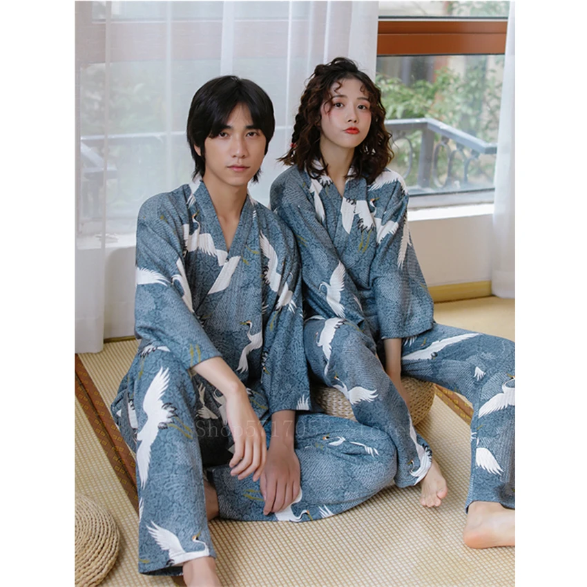Кимоно Ukiyo-e в японском стиле для мужчин, хлопковая одежда для сна с рисунком журавлей, синяя хаори, женская пижама, толстое японское платье
Кимоно Ukiyo-e в японском стиле для мужчин, хлопковая одежда для сна с рисунком журавлей, синяя хаори, женская пижама, толстое японское платье