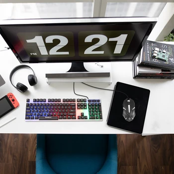 LED Luminous Gaming Keyboard Mouse Combos USB Wired Gamer Kit Backlight Multi-Media Keyboard And Mouse Set For PC
LED Luminous Gaming Keyboard Mouse Combos USB Wired Gamer Kit Backlight Multi-Media Keyboard And Mouse Set For PC