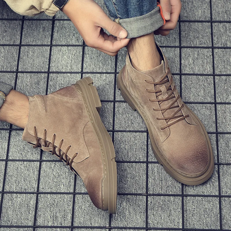 Trend Full-grain Leather Hight-top MEN'S SHOES Martin Boots Short England Men Worker Boot Mid-top Elevator Desert Boots
Trend Full-grain Leather Hight-top MEN'S SHOES Martin Boots Short England Men Worker Boot Mid-top Elevator Desert Boots