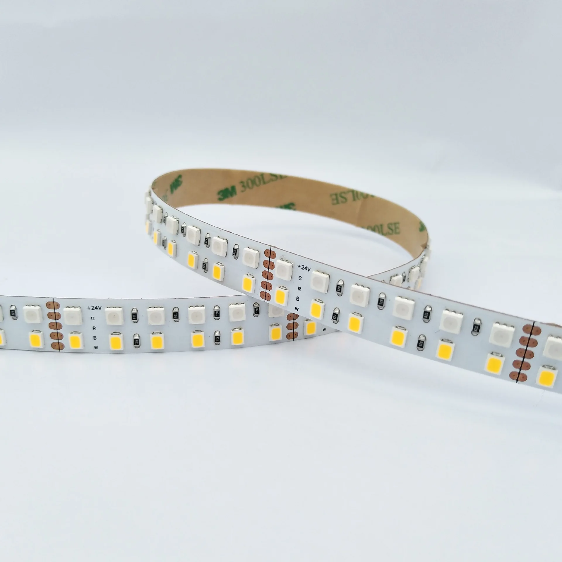 2021 New 3838 RGBW LED strip DC24V CRI90 240 beads/m ultra-dense RGBW light strips with variable colors 5m/roll
2021 New 3838 RGBW LED strip DC24V CRI90 240 beads/m ultra-dense RGBW light strips with variable colors 5m/roll