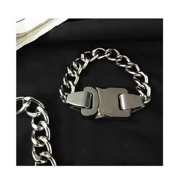 Fashion ALYX Hand Catenary Metal Function Buckle Chain ALYX Bracelet High Street Hip Hop Unisex Couples ALYX Belt Buckle
Fashion ALYX Hand Catenary Metal Function Buckle Chain ALYX Bracelet High Street Hip Hop Unisex Couples ALYX Belt Buckle