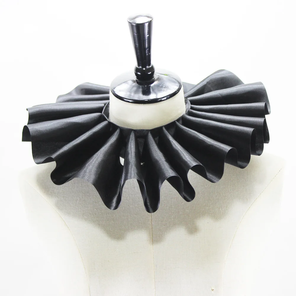 Women Satin Halloween Neck Ruff Fake Collars Female Shirt Detachable Collars Sweater False Collars Necklace Shawl Faux Collar
Women Satin Halloween Neck Ruff Fake Collars Female Shirt Detachable Collars Sweater False Collars Necklace Shawl Faux Collar