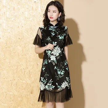 2020 Summer new Chinese style embroidery Improved cheongsam Irregular edge high-end Tang suit Gauze splice short Cheongsam dress
2020 Summer new Chinese style embroidery Improved cheongsam Irregular edge high-end Tang suit Gauze splice short Cheongsam dress