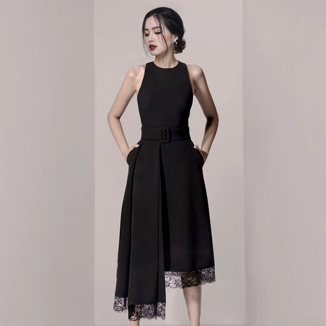 Spring Fashion Sheath Round Neck Mid Length Lace Dress Pockets Elegant Split Sleeveless Irregularity Party Dance Office Dress
Spring Fashion Sheath Round Neck Mid Length Lace Dress Pockets Elegant Split Sleeveless Irregularity Party Dance Office Dress
