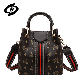 Women Bucket Bag New Designer Luxury Purse and Handbags Crossbody Messenger Tote Hand Bags for Two Shoulder Strap 2020 Fashion P
Women Bucket Bag New Designer Luxury Purse and Handbags Crossbody Messenger Tote Hand Bags for Two Shoulder Strap 2020 Fashion P