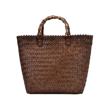 Women Straw Handbag Rattan Woven Handmade Knitted Shoulder Bag Fashion Large Capacity Bohemian Summer Beach Totes 2021 Hot Sale 
Women Straw Handbag Rattan Woven Handmade Knitted Shoulder Bag Fashion Large Capacity Bohemian Summer Beach Totes 2021 Hot Sale