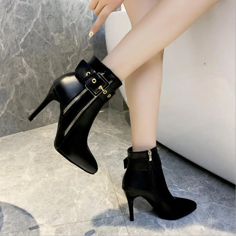 D-323 Ankle Boots Women Autumn Winter Platform High Heels Female Zipper Buckle Woman Short Boot Ladies Footwear Bota Feminina
D-323 Ankle Boots Women Autumn Winter Platform High Heels Female Zipper Buckle Woman Short Boot Ladies Footwear Bota Feminina