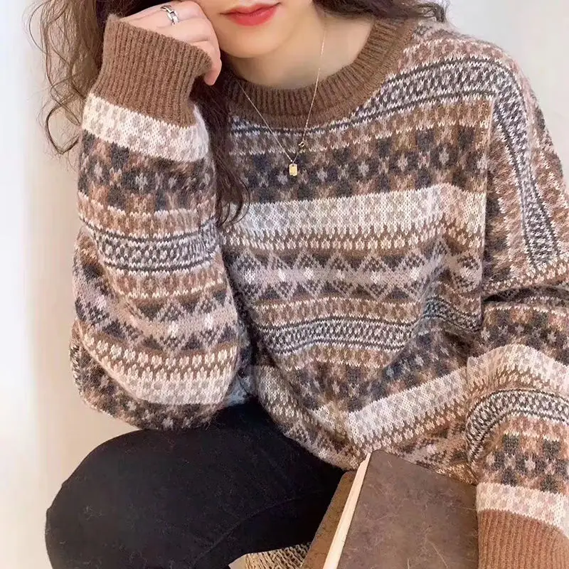 New Hong Kong Style Retro Sweater Schoolgirl Korean Loose Winter Lazy Wind Plus Size Sweater Tide
New Hong Kong Style Retro Sweater Schoolgirl Korean Loose Winter Lazy Wind Plus Size Sweater Tide