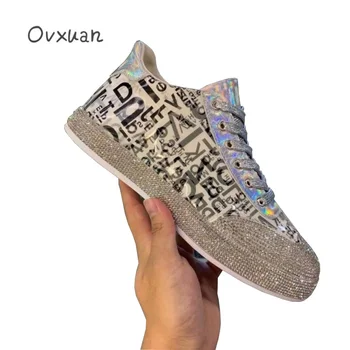 OVXUAN Luxury British Designer Casual Shoes for Men Spring Autumn Oxford Low Top Sneaker Diamond Graffiti Note Botas Hombre 2021 
OVXUAN Luxury British Designer Casual Shoes for Men Spring Autumn Oxford Low Top Sneaker Diamond Graffiti Note Botas Hombre 2021