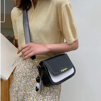 2020 Fashion Letter Wide Shoulder Strap Flap Bags Women Panelled Luxury Bag 2020 Designer Flap Bag Leather Ladies Crossbody Pack
2020 Fashion Letter Wide Shoulder Strap Flap Bags Women Panelled Luxury Bag 2020 Designer Flap Bag Leather Ladies Crossbody Pack