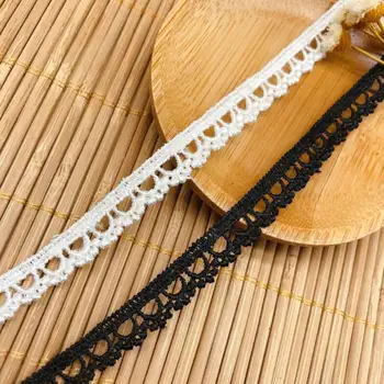 15 Yards /lot 8mm Width Charming Lace Hot Sale Classical Black White Lace Trims Applique Sewing Craft 
15 Yards /lot 8mm Width Charming Lace Hot Sale Classical Black White Lace Trims Applique Sewing Craft