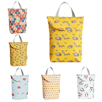 Fashion Print Diapers Bag Waterproof Multifunctional Baby Diaper Napkin Holder
Fashion Print Diapers Bag Waterproof Multifunctional Baby Diaper Napkin Holder