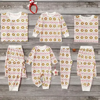 

PatPat 2020 New Arrival Autumn and Winter Christmas Snowflake Patterned Family Matching Pajamas Sets Family Look Clothes