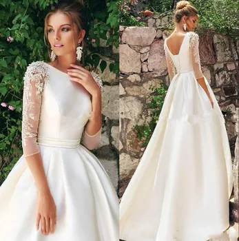 2020 New Backless Wedding Dresses Crew Neck Satin Applique Beaded A Line Sweep Train Wedding Bridal Gowns Robes De Mariée
2020 New Backless Wedding Dresses Crew Neck Satin Applique Beaded A Line Sweep Train Wedding Bridal Gowns Robes De Mariée