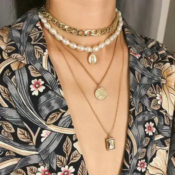 2PCS Creative Fashion Pearl Necklace with Queen Necklace 
2PCS Creative Fashion Pearl Necklace with Queen Necklace