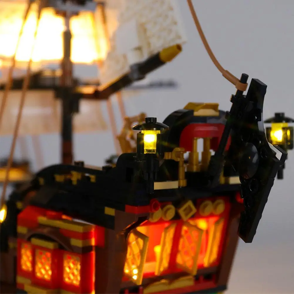 Compatible with Model Pirate Ship Creative Assembly Kit LED For Lighting Building LED Blocks 31109 Y0S2
Compatible with Model Pirate Ship Creative Assembly Kit LED For Lighting Building LED Blocks 31109 Y0S2