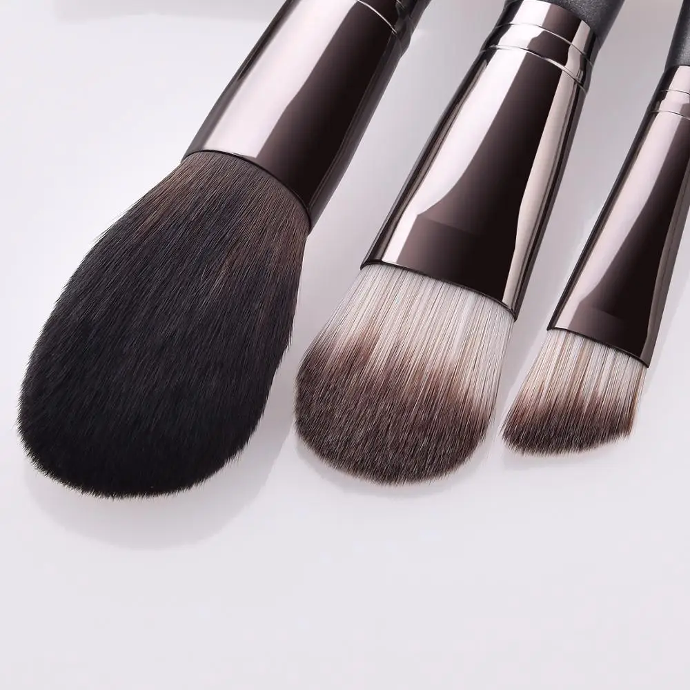 High end black Cosmetic Brush 8pcs Suit Shading Brush Eyebrow eyebrow Nasal shadow brush Professional Makeup Tools
High end black Cosmetic Brush 8pcs Suit Shading Brush Eyebrow eyebrow Nasal shadow brush Professional Makeup Tools