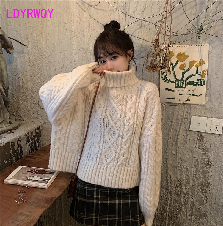 2019 autumn and winter Korean high collar twist long sleeve knit sweater Pullovers Regular Standard
2019 autumn and winter Korean high collar twist long sleeve knit sweater Pullovers Regular Standard