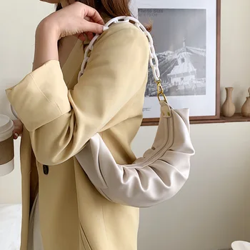 Summer small bag female bag 2020 popular new wave fashion net red messenger bag one shoulder armpit bag
Summer small bag female bag 2020 popular new wave fashion net red messenger bag one shoulder armpit bag