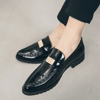 Men Fashion Dress business Leather Shoes outdoor Slip-on Solid Color Pointed Toe Comfortable Single moccasins Shoes men j3
Men Fashion Dress business Leather Shoes outdoor Slip-on Solid Color Pointed Toe Comfortable Single moccasins Shoes men j3