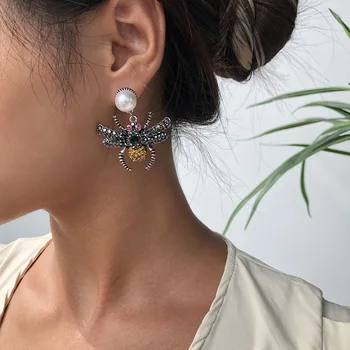 E3427 Fashion Bees Antique Silver Diamond Set Ear Stud Exaggeration Simple Pearl Ear Stud Hot Sa
E3427 Fashion Bees Antique Silver Diamond Set Ear Stud Exaggeration Simple Pearl Ear Stud Hot Sa