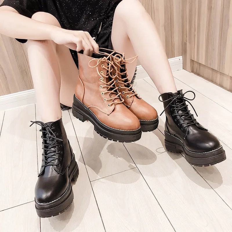 Wedge Shoes Women's Rubber Boots Leather Booties Lace Up Low Heels booties Round Toe Bootee Woman 2019 Rain Ladies Mid Calf
Wedge Shoes Women's Rubber Boots Leather Booties Lace Up Low Heels booties Round Toe Bootee Woman 2019 Rain Ladies Mid Calf