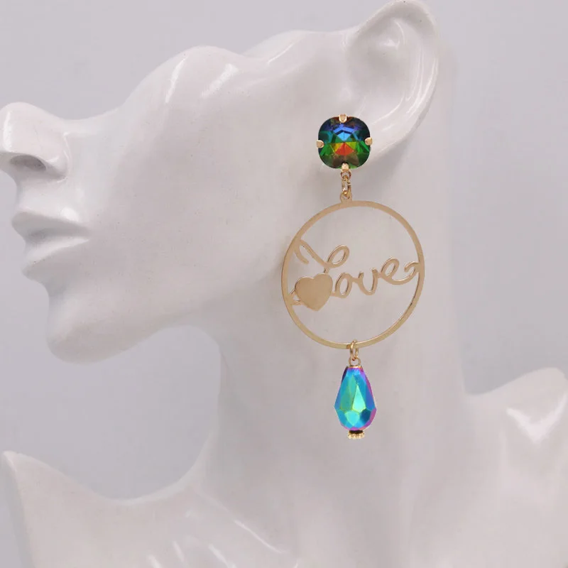 Metal Letter LOVE Earrings For Women Crystal Drop Earrings Fashion Long Dangle Earrings Statement Jewelry Party Gift Wholesale
Metal Letter LOVE Earrings For Women Crystal Drop Earrings Fashion Long Dangle Earrings Statement Jewelry Party Gift Wholesale