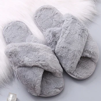 House slippers Women Coral fleece Warm Bedroom Slippers Girls slippers Antiskid Sturdy Sole Cozy Faux fur slides for women
House slippers Women Coral fleece Warm Bedroom Slippers Girls slippers Antiskid Sturdy Sole Cozy Faux fur slides for women