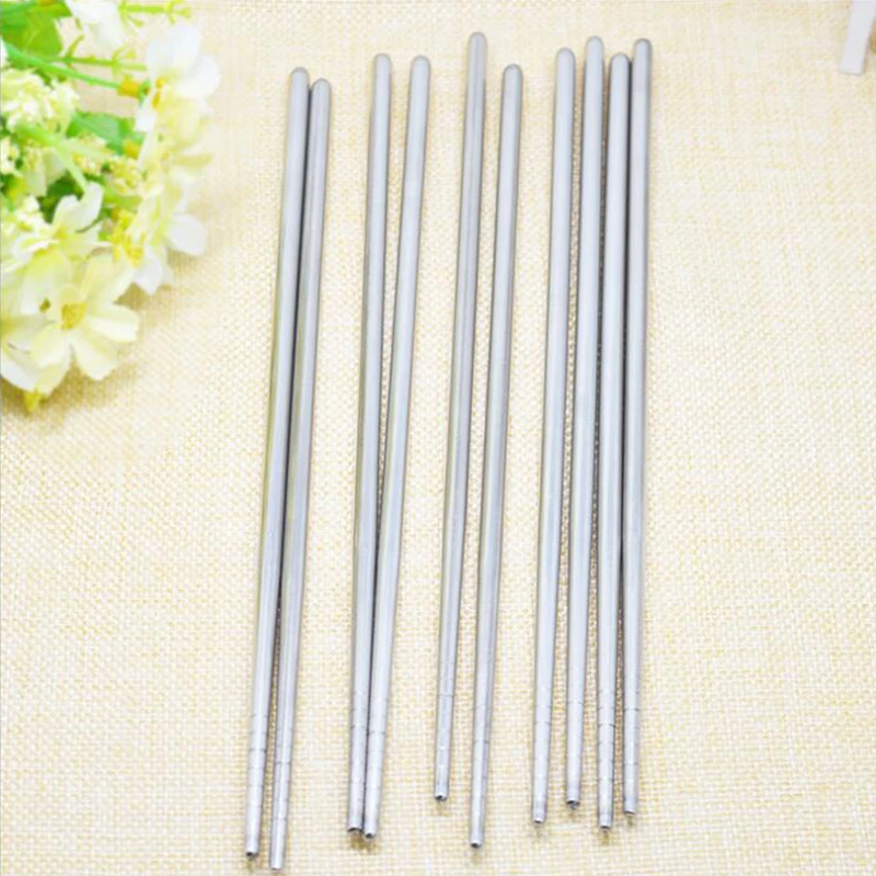 1 pcs Of Stainless Steel Square Chopsticks Chinese Fashion Healthy Lightweight Chinese Chopsticks Metal NonSlip Design Kitchen 
1 pcs Of Stainless Steel Square Chopsticks Chinese Fashion Healthy Lightweight Chinese Chopsticks Metal NonSlip Design Kitchen