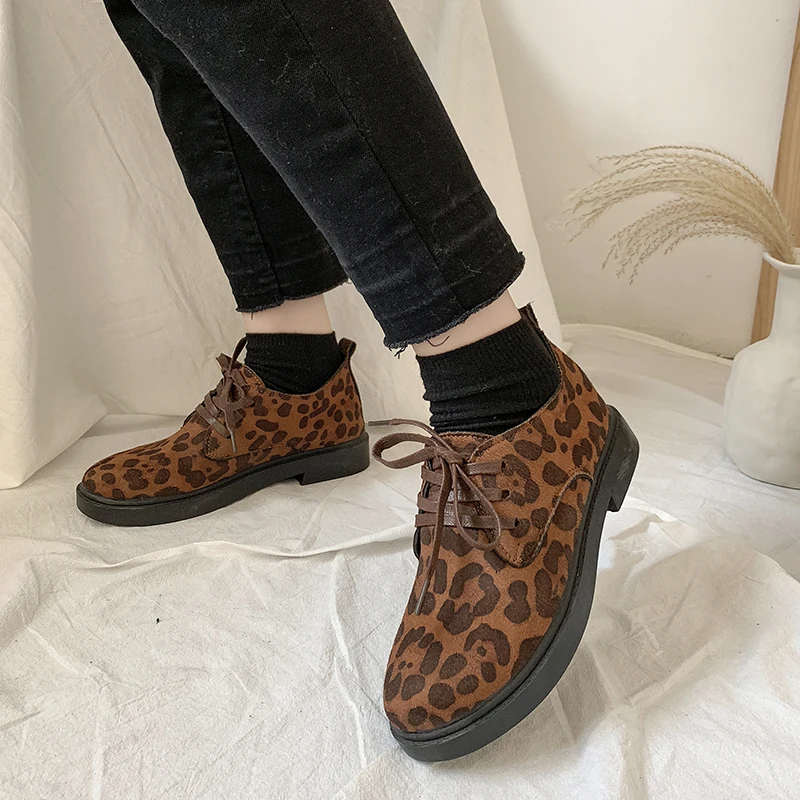 

Leopard Brogues Creepers Fad New Oxford Shoes Woman Women Flats Platform Flock Lace Up Round Toe Brogue Loafers Brand Plus Size