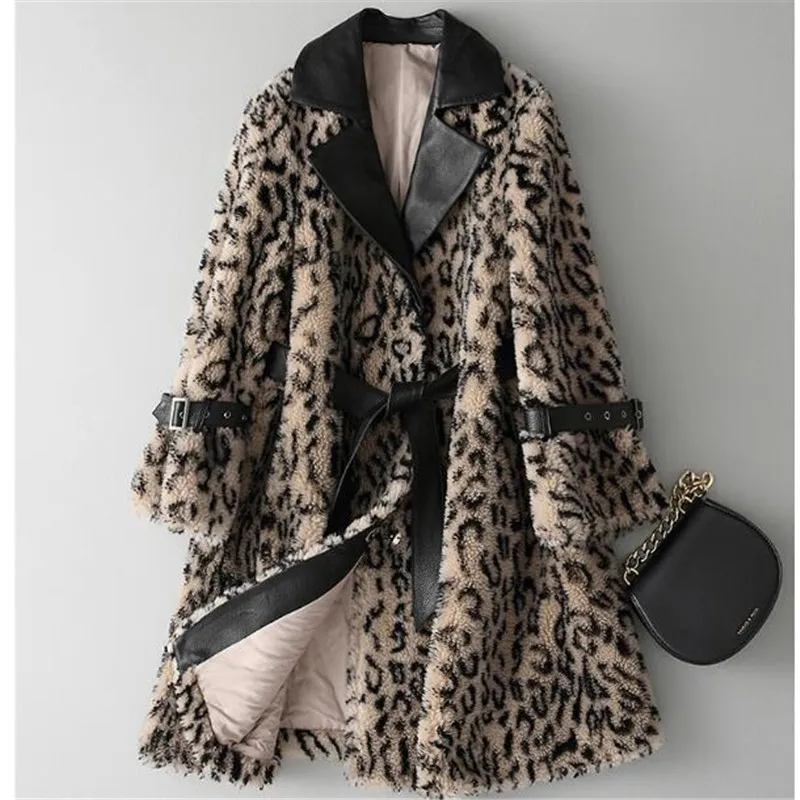 2019 New Autumn Winter Fur Leopard Coat Female Slim Long Sheep Shearing granules Lamb Coat Women Jackets Outerwear N1041 
2019 New Autumn Winter Fur Leopard Coat Female Slim Long Sheep Shearing granules Lamb Coat Women Jackets Outerwear N1041