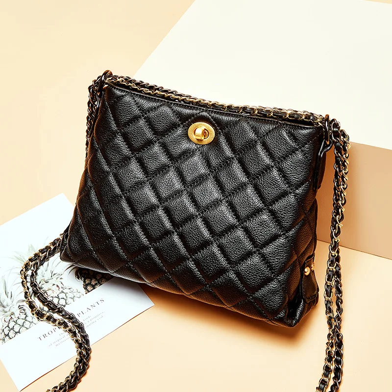 Factory Direct Quilted Bag New Winter Bag European And American-Style Fashion Quilted Chain Bag a Generation of Fat 1177
Factory Direct Quilted Bag New Winter Bag European And American-Style Fashion Quilted Chain Bag a Generation of Fat 1177