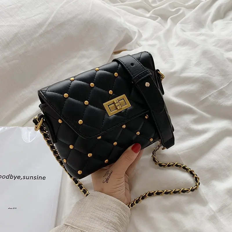 Women's small bag 2019 new Korean hot fashion shoulder bag diamond chain rivet small square bag
Women's small bag 2019 new Korean hot fashion shoulder bag diamond chain rivet small square bag