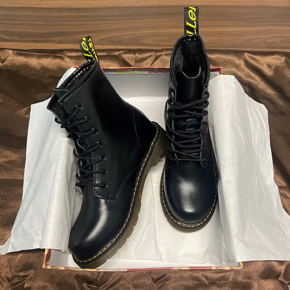 Genuine Leather Women Boots Martin Boots For Woman Casual Zapatos Mujer Botas Martens Platform Bottom Motorcycle Boots De Mujer
Genuine Leather Women Boots Martin Boots For Woman Casual Zapatos Mujer Botas Martens Platform Bottom Motorcycle Boots De Mujer